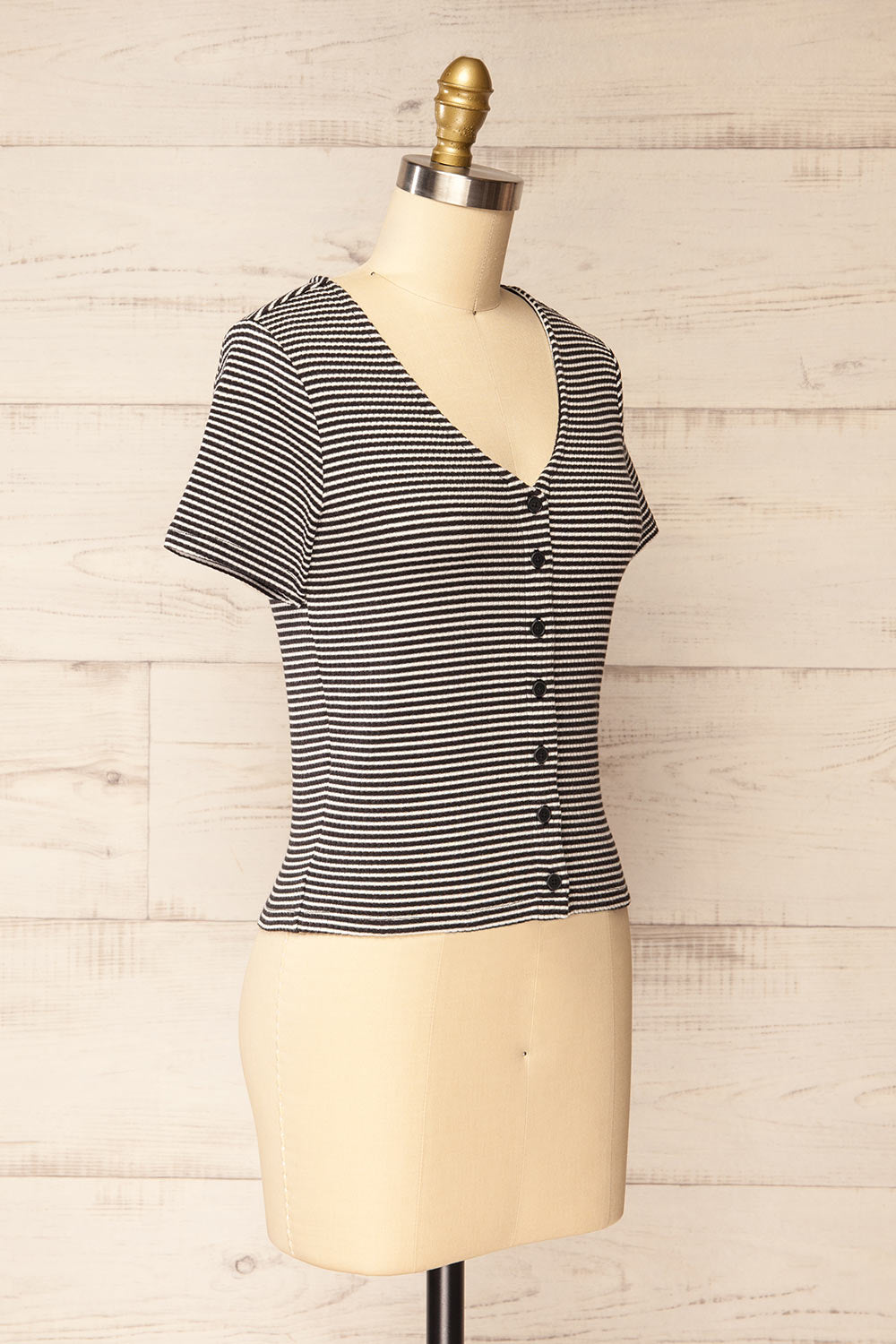 Sailar Short Striped T-Shirt w/ Buttons | La petite garçonne side view