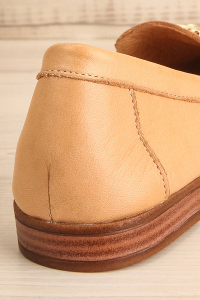 Sambina Caramel Leather Loafers w/ Golden Hardware | La petite garçonne backc lose-up
