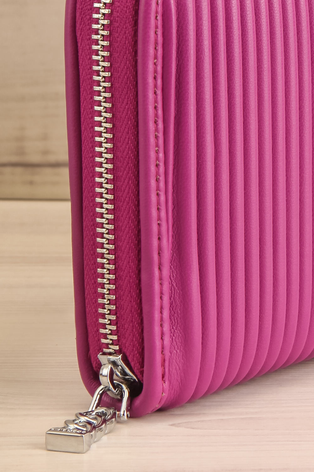 Sandy Purple Pleated Vegan Leather Wallet | La petite garçonne side close-up