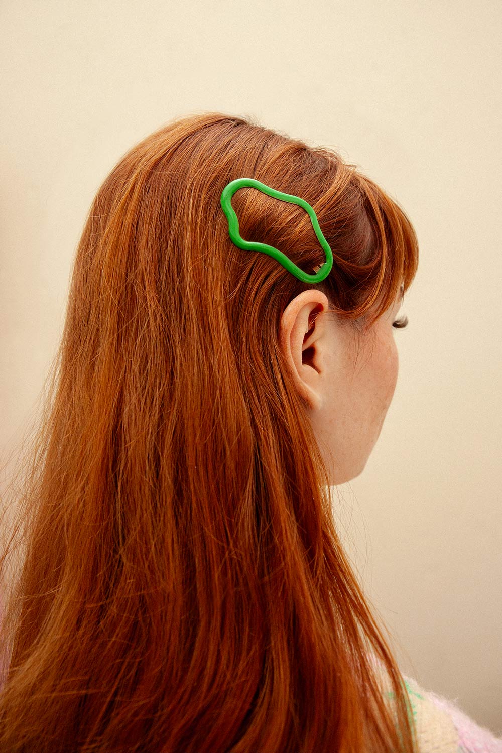 woman wearing Satelitte Green Abstract Shaped Hair Clip from La petite garçonne 