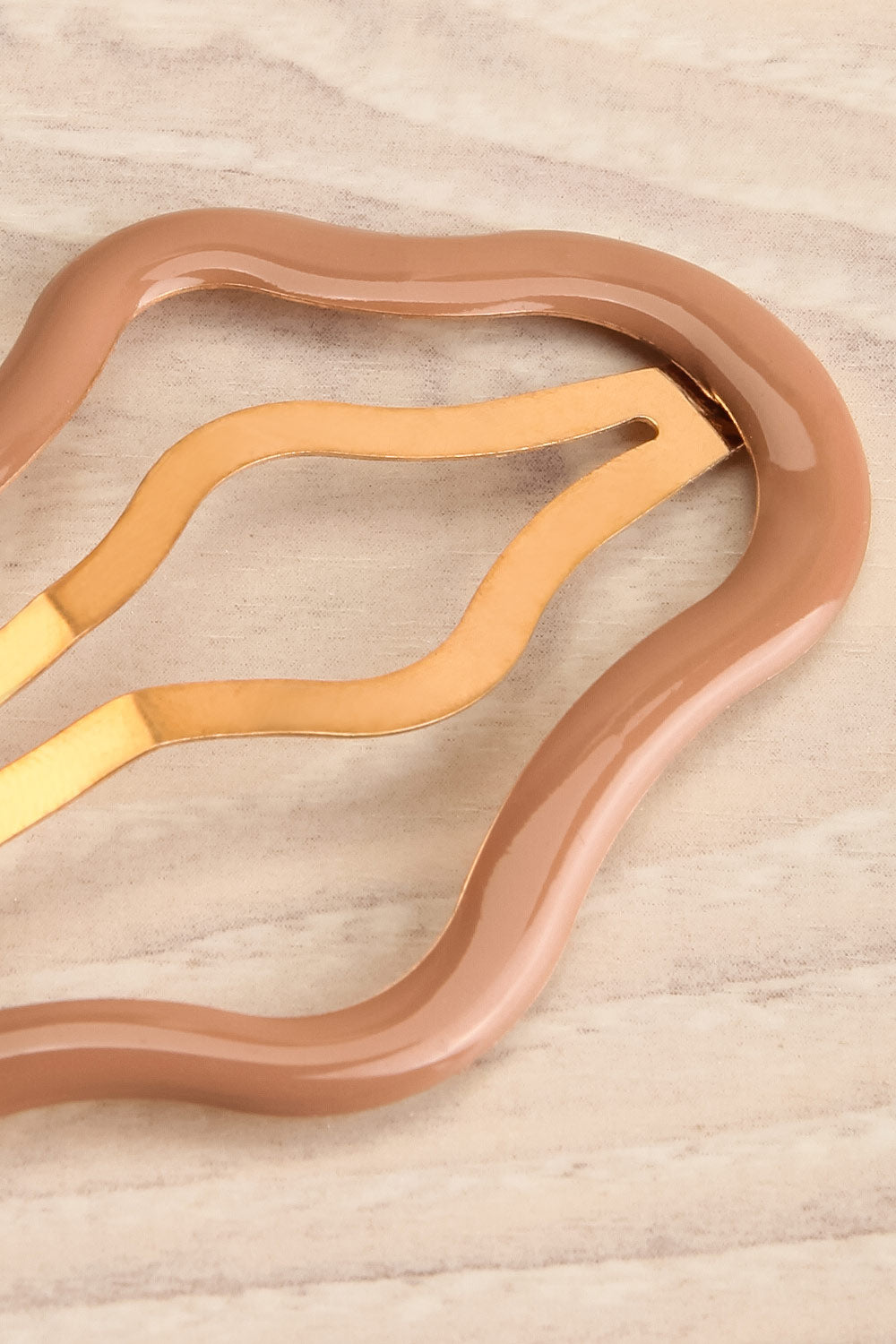 Satelitte Taupe Abstract Shaped Hair Clip | La petite garçonne front