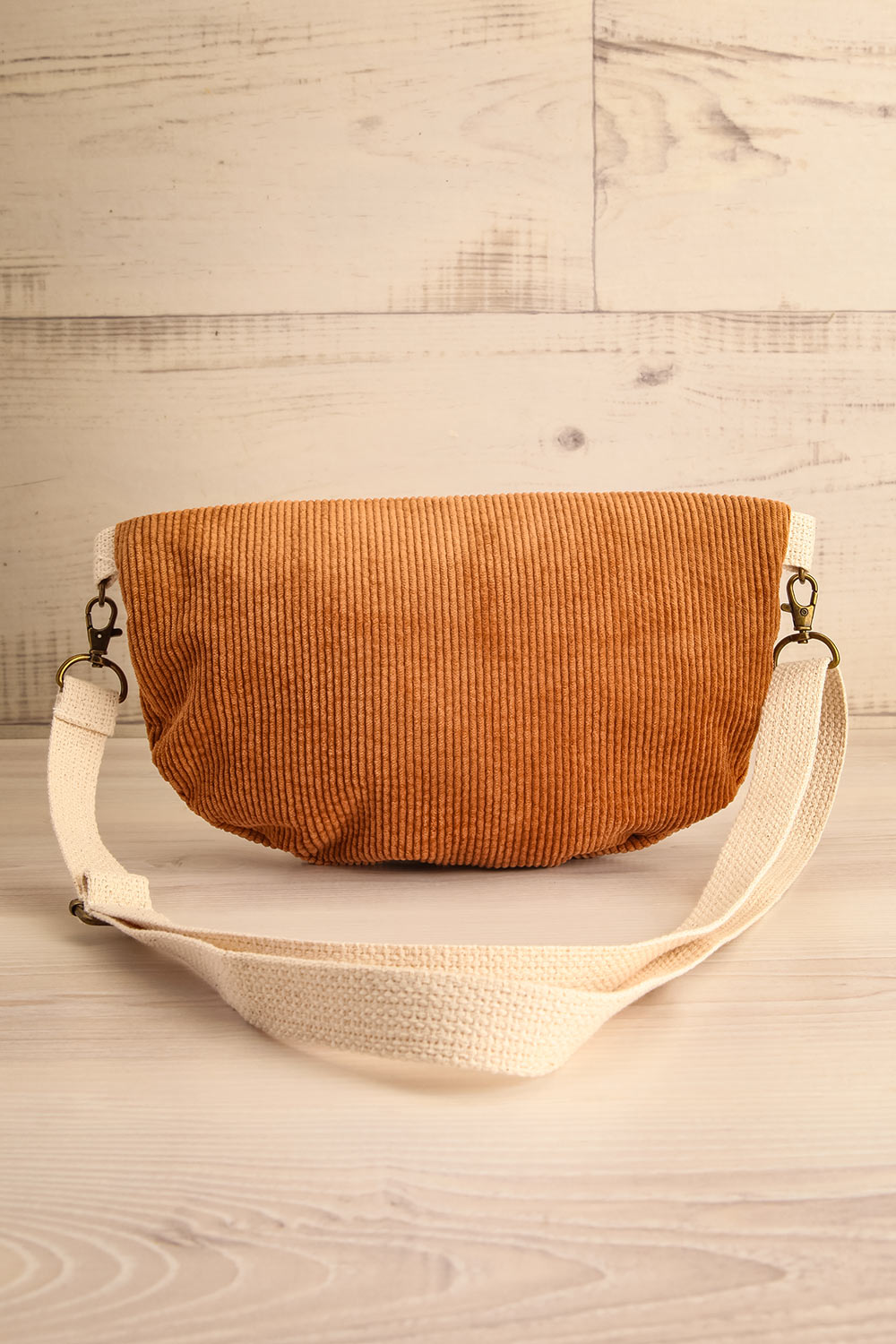 Saturne Caramel Corduroy Fanny Pack Bag | La petite garçonne back