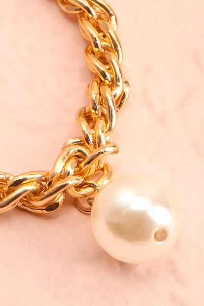 Saue Gold | Chain & Pearl Bracelets Set close-up