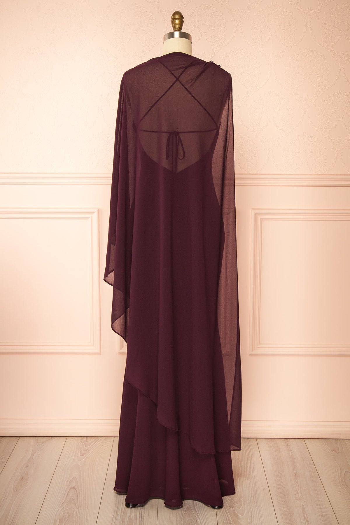 Sawako Violet | Robe Maxi à Cape Asymétrique