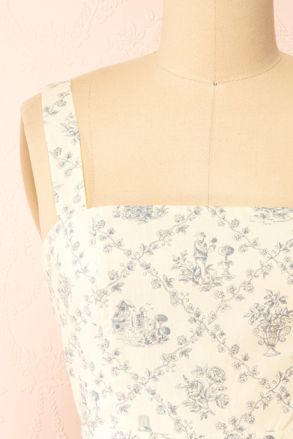 Selvina Short Beige Dress w/ Vintage Motif | Boutique 1861  front