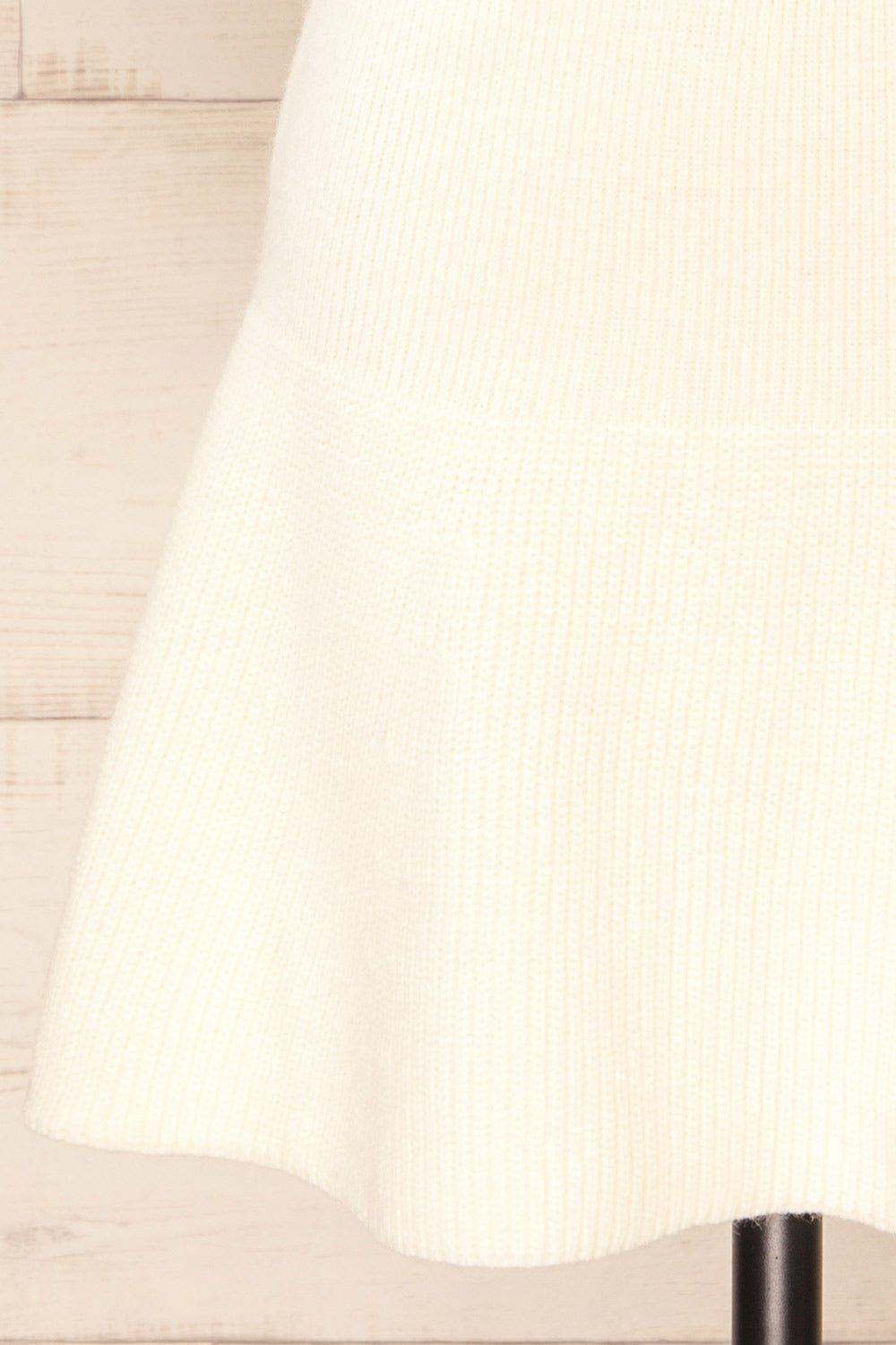 Set Viga | Ivory Knitted Sweater & Skirt