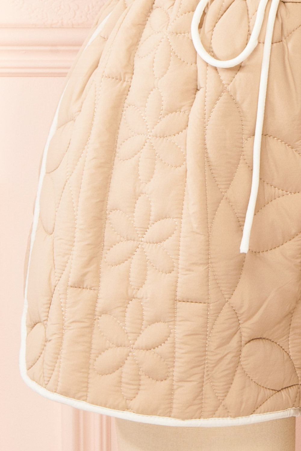 Set Ydrina Beige Quilted Jacket & Short | Boutique 1861 bottom