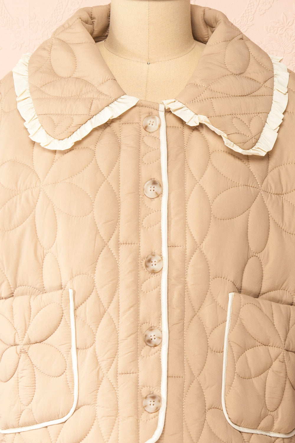 Set Ydrina Beige Quilted Jacket & Short | Boutique 1861 top front