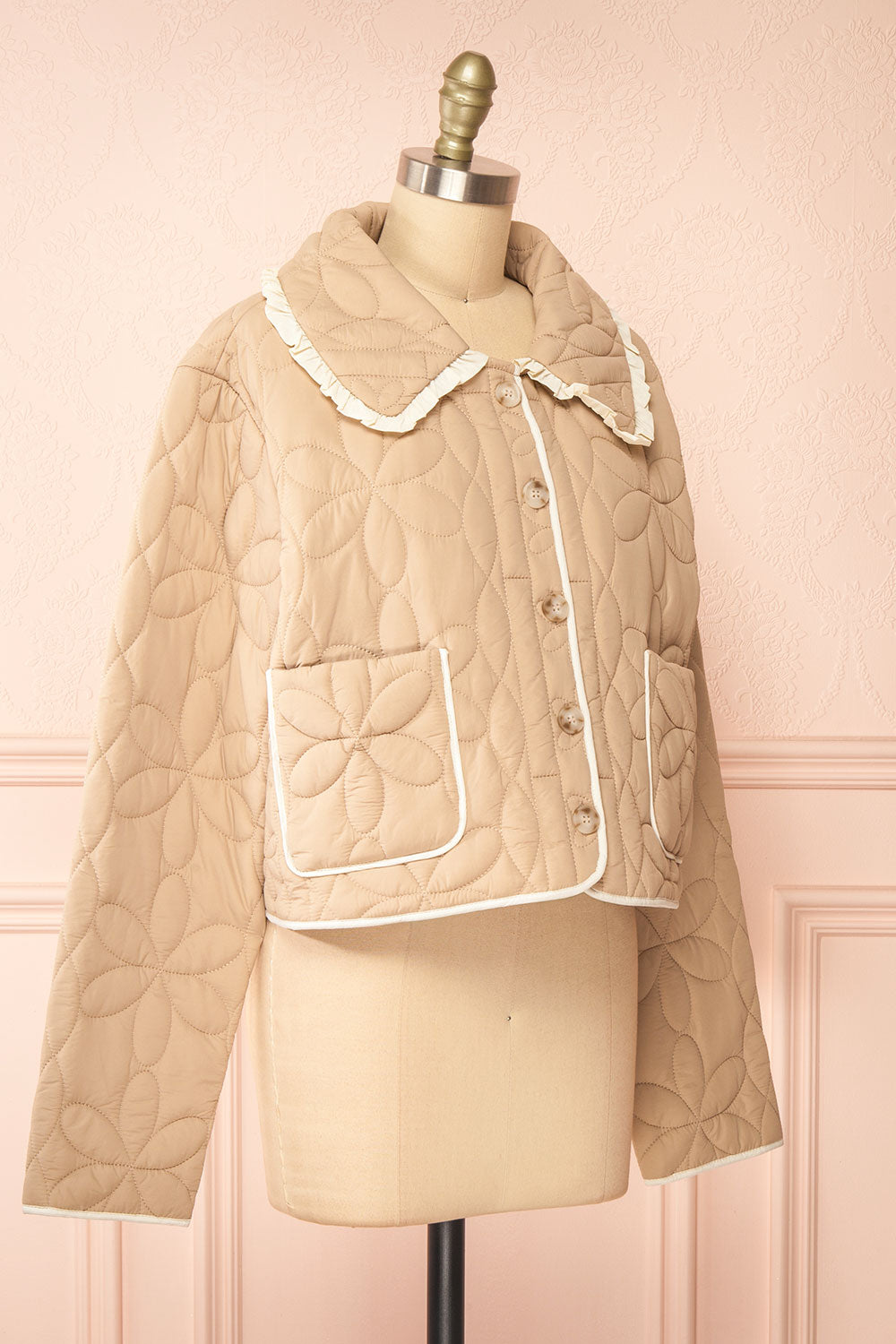 Set Ydrina Beige Quilted Jacket & Short | Boutique 1861 top side view