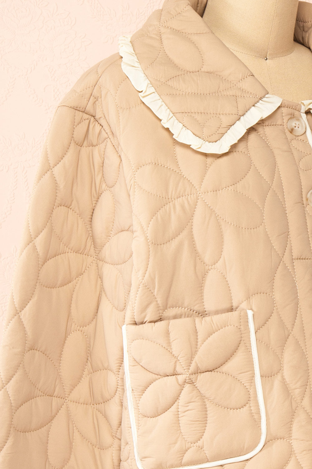 Set Ydrina Beige Quilted Jacket & Short | Boutique 1861 top side