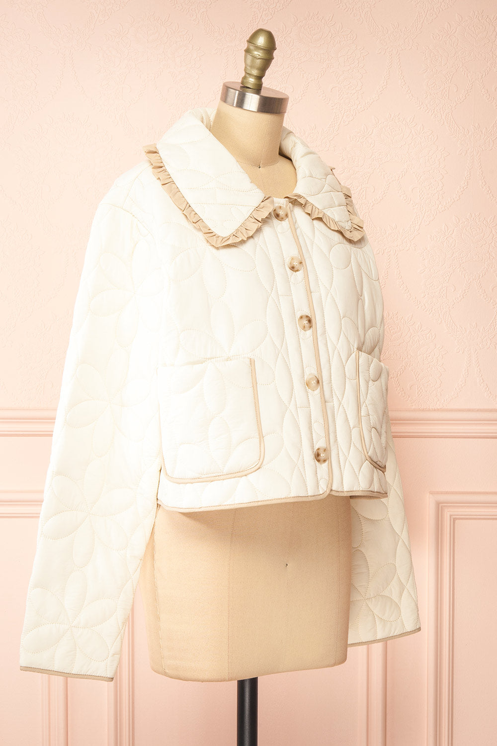 Set Ydrina Ivory Quilted Jacket & Short | Boutique 1861 top side view