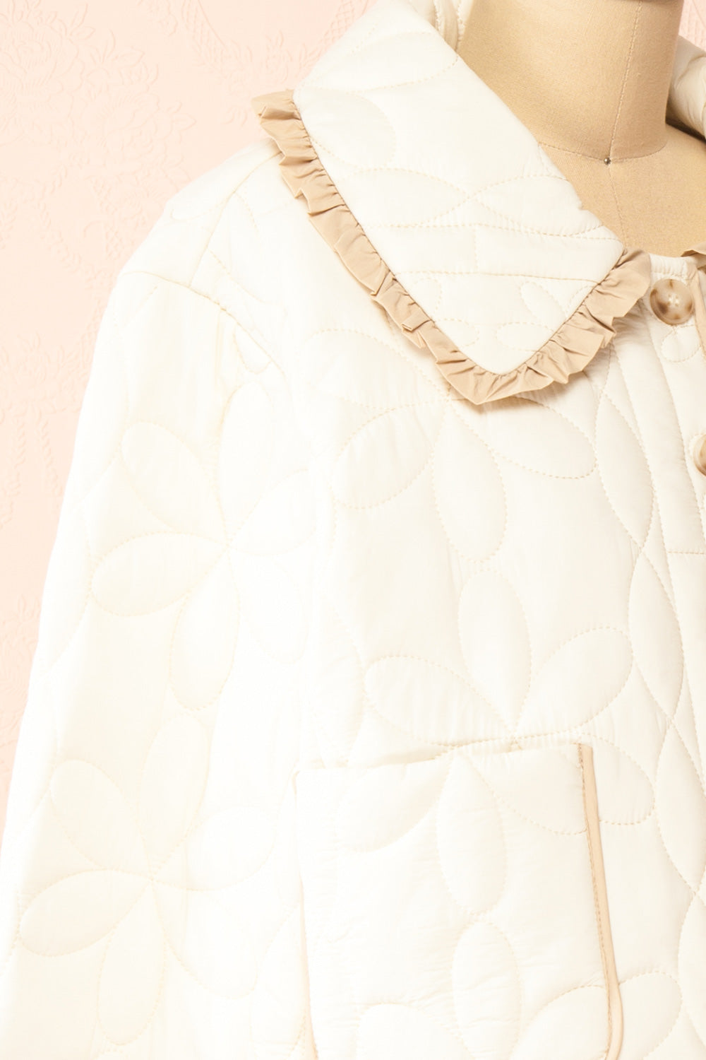 Set Ydrina Ivory Quilted Jacket & Short | Boutique 1861 top side