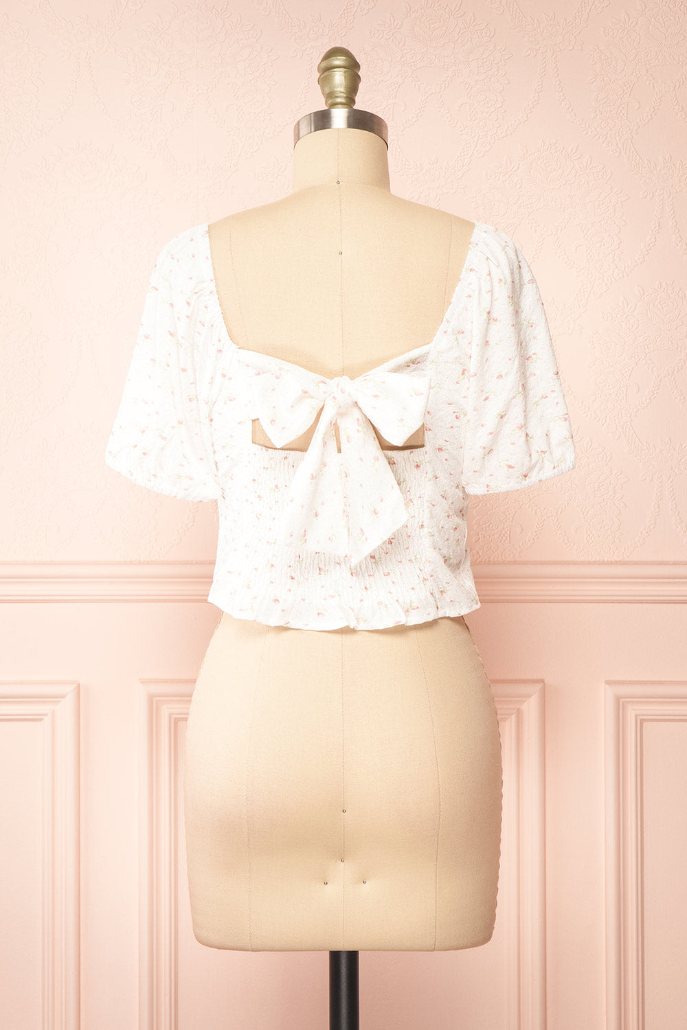 Sian Cropped Floral Top w/ Puffy Sleeves | Boutique 1861 back view