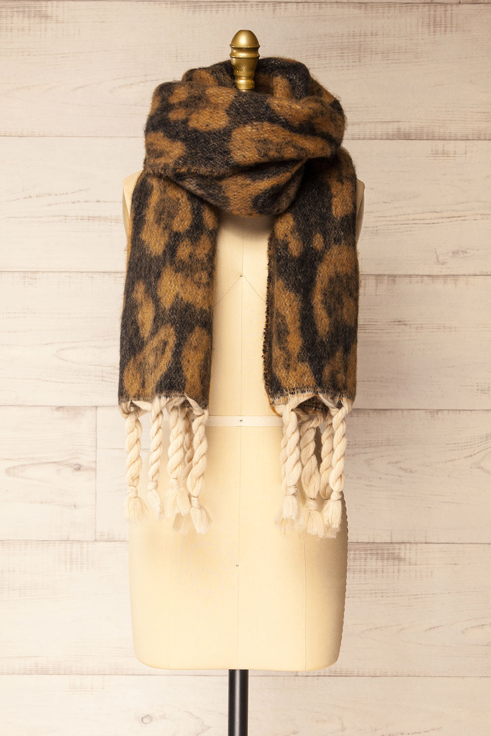 Sidhing Soft Knit Oversized Leopard Print Scarf | La petite garçonne front view