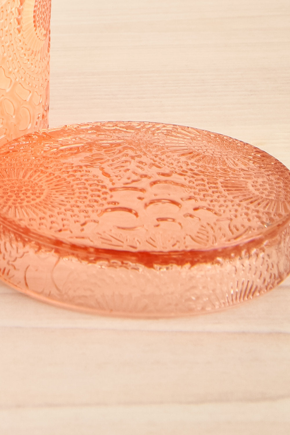 Kalahari Watermelon Small Jar Candle by Voluspa | Maison garçonne lid close-up