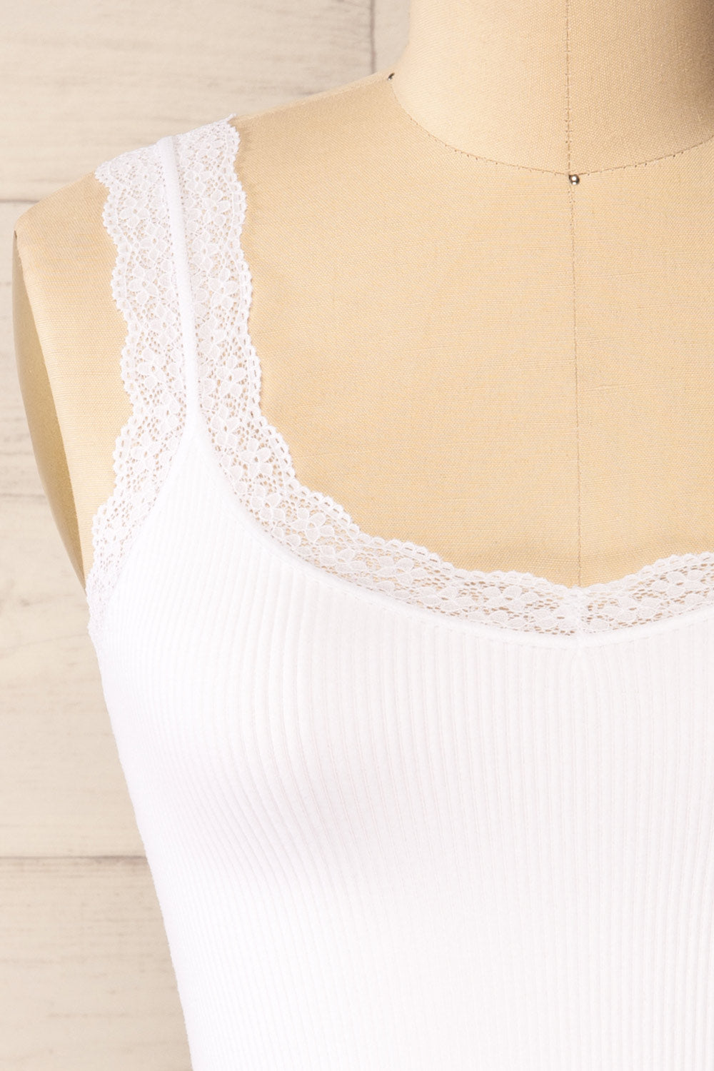 Somensac White Ribbed Camisole w/ Lace Trim | Boutique 1861 frotn close-up