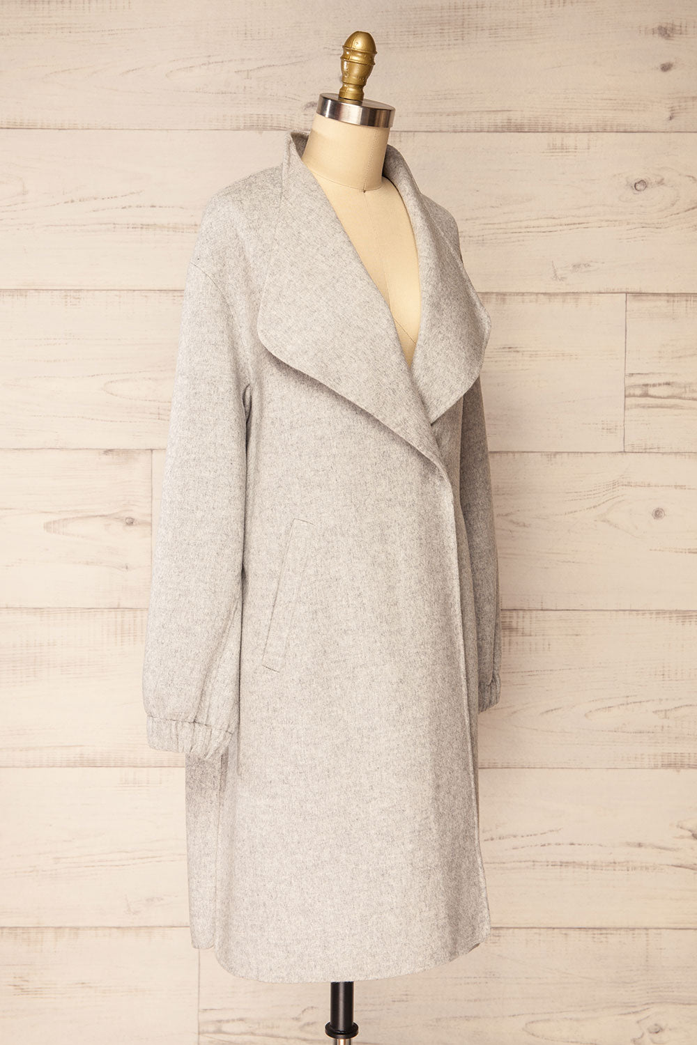 Souzie Grey Oversized Wool Coat | La petite garçonne side view