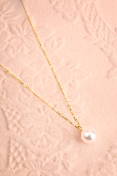Sunday Gold Necklace w/ Pearl Pendant | Boutique 1861 flat view