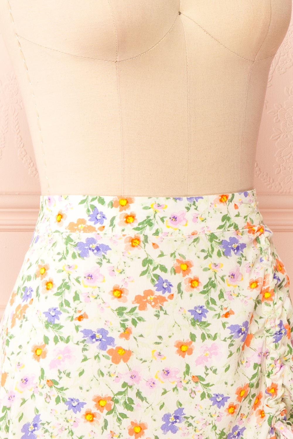 Svaana Midi Floral Skirt w/ Drawstring | Boutique 1861 side close-up