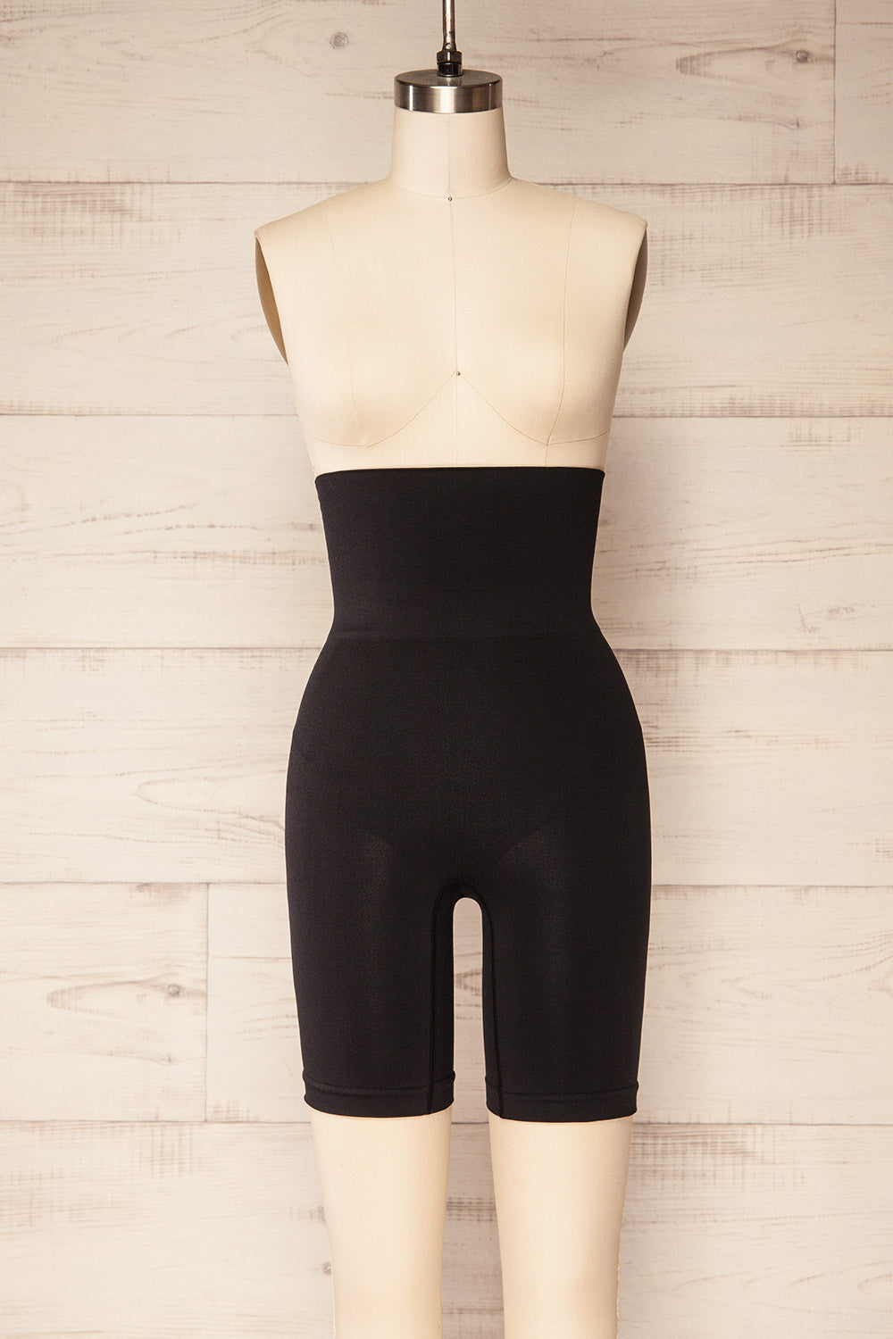 Body Shapewear - Black Shorts for Petite Body