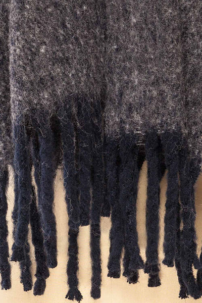 Telford Grey Fuzzy Knit Scarf | La petite garçonne bottom