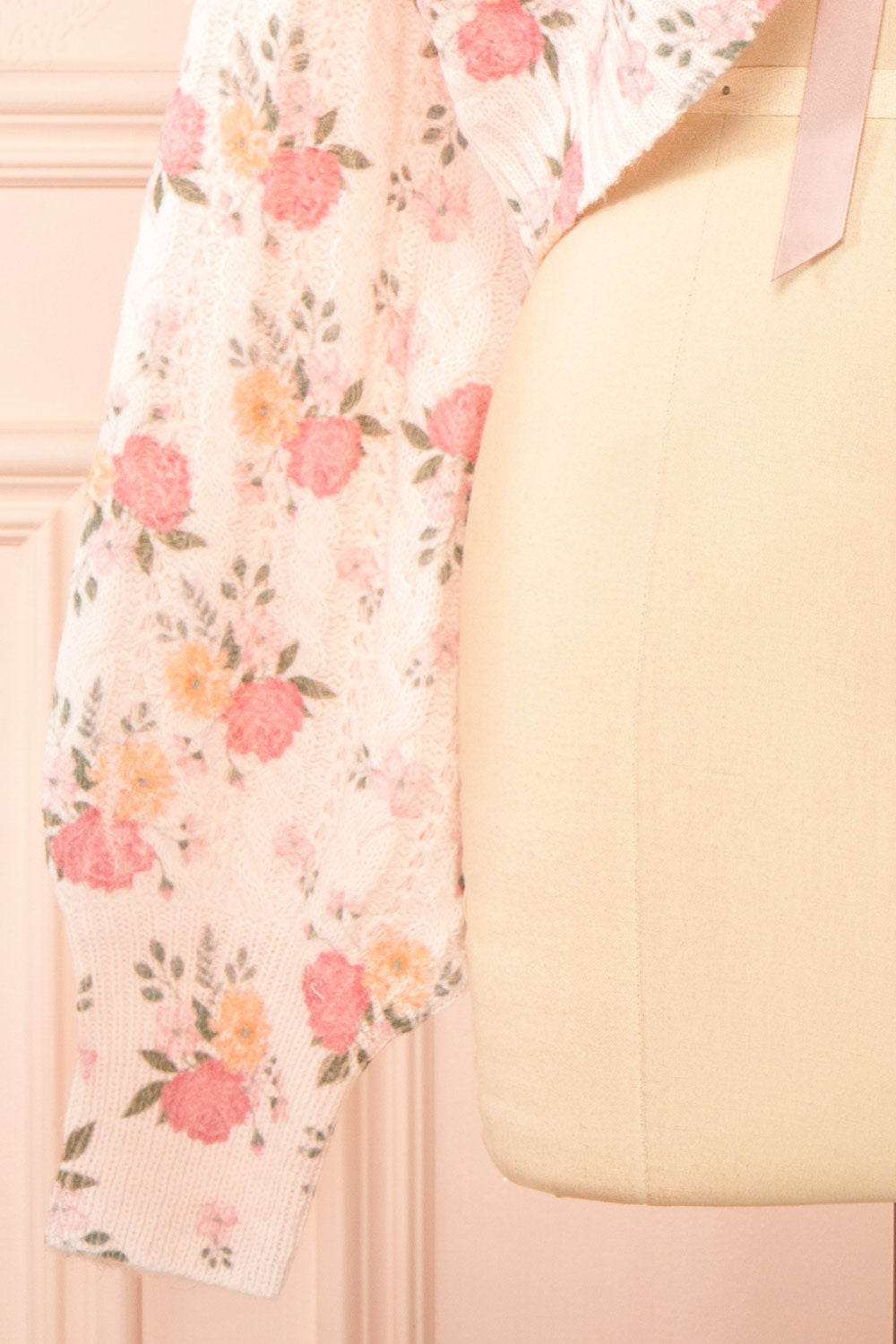 Thekia Pink Cropped Floral Knit Cardigan | Boutique 1861  bottom