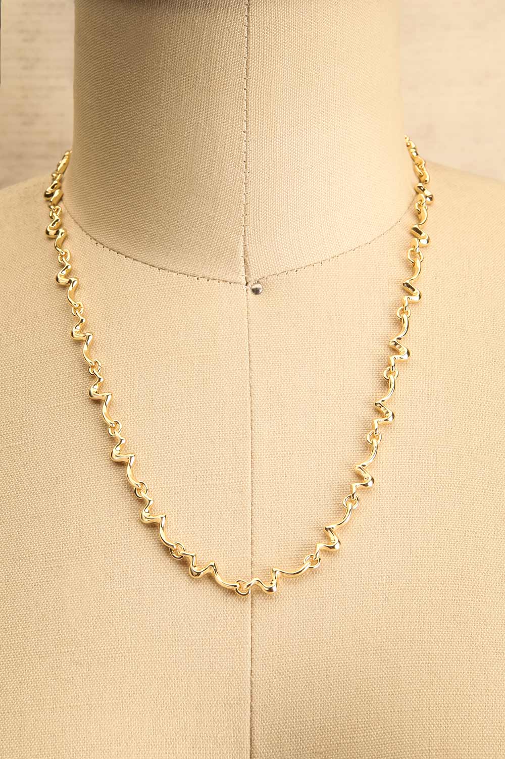 Thuin Gold Wavy Chain Necklace | La petite garçonne