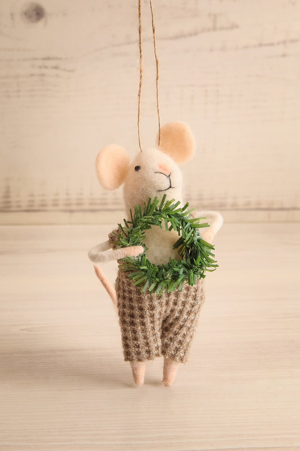 Festive Mouse Holiday Ornament | Maison garçonne tiding thomas