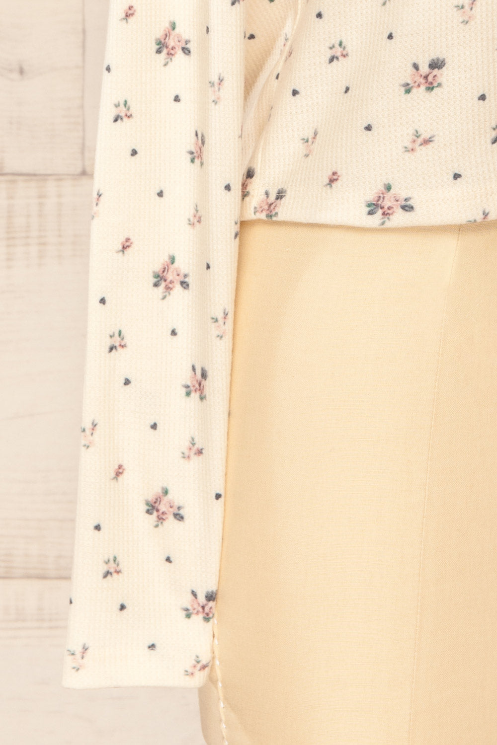 Topona Long-Sleeved Ivory Floral Top | La petite garçonne bottom close-up