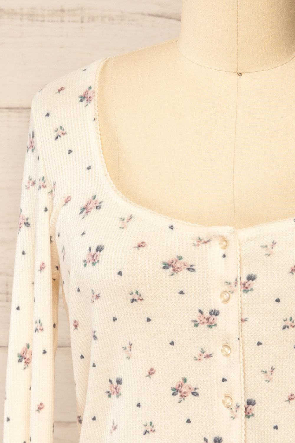 Topona Long-Sleeved Ivory Floral Top | La petite garçonne front close-up