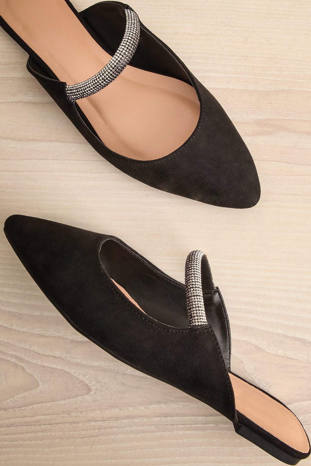 Tralee Black Mules w/ Pointed Toe | La petite garçonne flat view