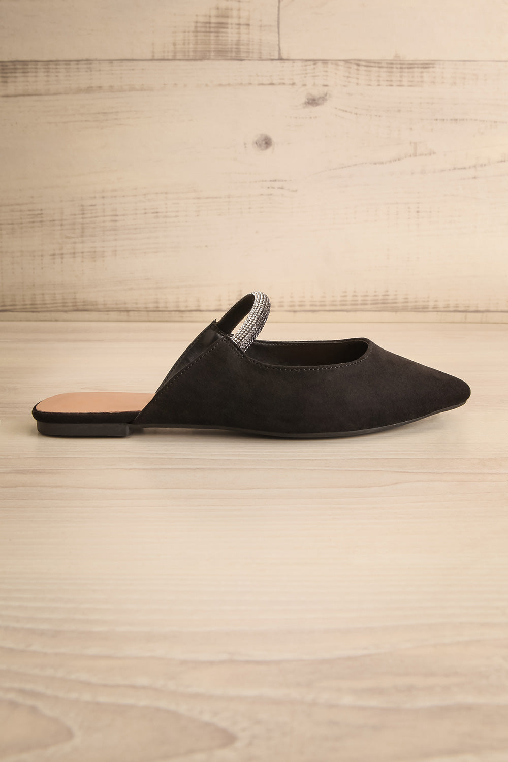 Tralee Black Mules w/ Pointed Toe | La petite garçonne side view