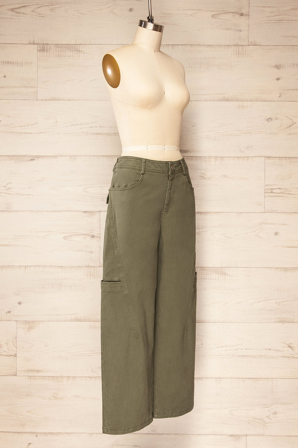 Trax Khaki Mid-Rise Cargo Pants | La petite garçonne side view