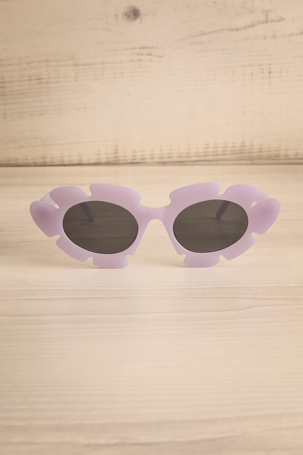 Trixie Lilac Flower Sunglasses | La petite garçonne