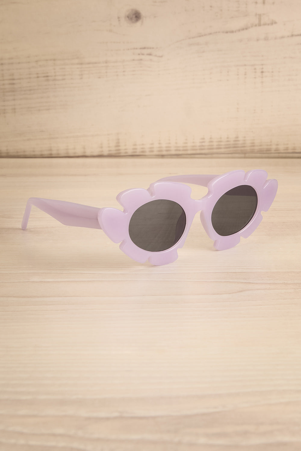 Trixie Lilac Flower Sunglasses | La petite garçonne side view