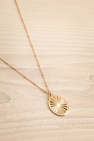 Trosa Gold Necklace w/ Medallion | La petite garçonne flat view