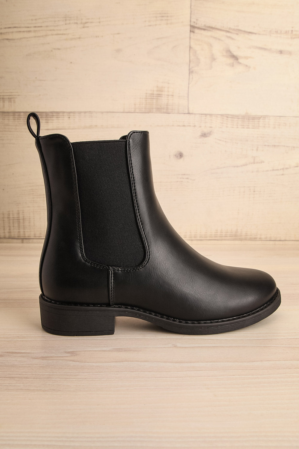 Tucson Chelsea Black Boots | La petite garçonne view