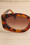 Tulsa Leopard Print Sunglasses | La petite garçonne close-up