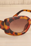 Tulsa Leopard Print Sunglasses | La petite garçonne side close-up