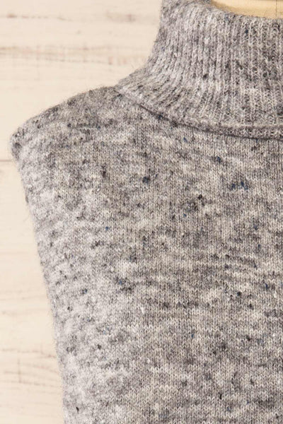 Tyrol Grey Soft Knitted Pullover Scarf | La petite garçonne front close-up