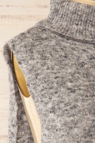 Tyrol Grey Soft Knitted Pullover Scarf | La petite garçonne side close-up