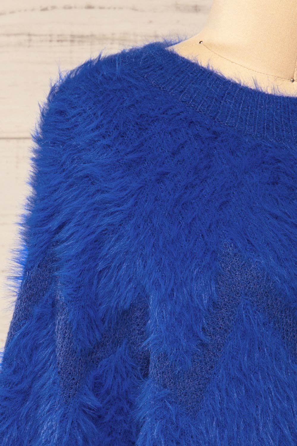 Urtu Blue Fuzzy Herringbone Sweater | La petite garçonne side close-up