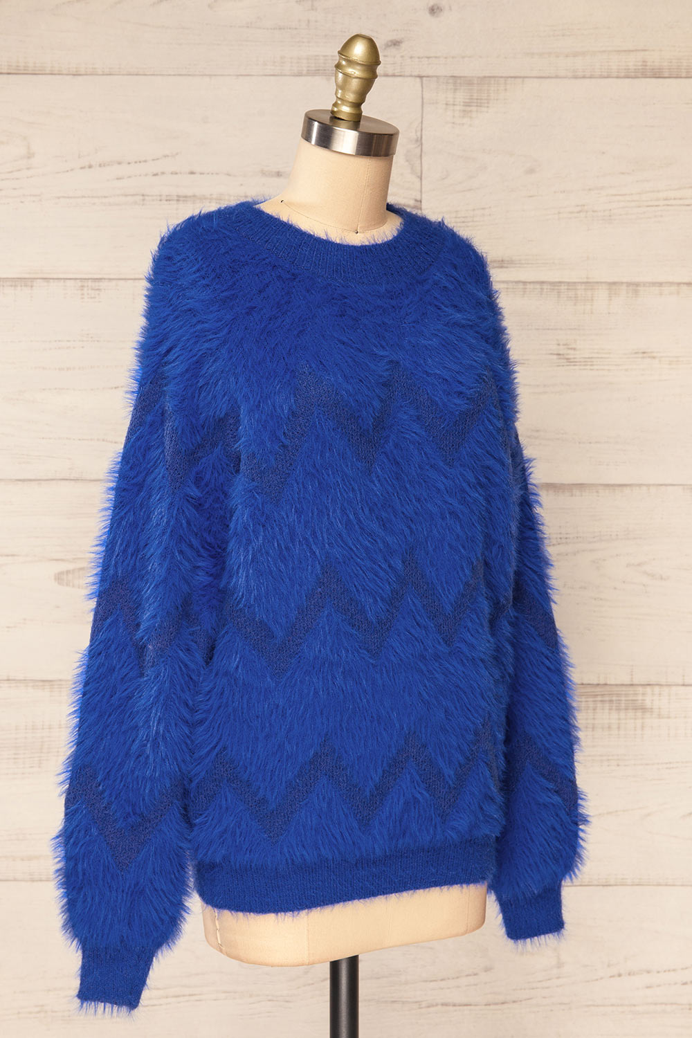 Urtu Blue Fuzzy Herringbone Sweater | La petite garçonne side view