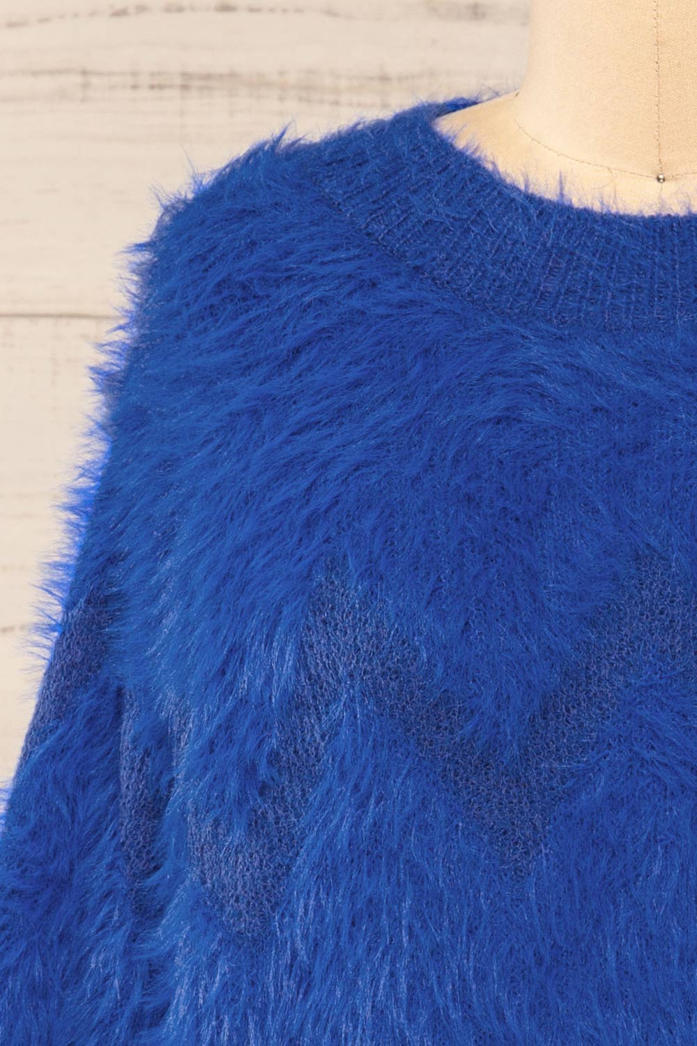 Urtu Blue Fuzzy Herringbone Sweater | La petite garçonne front close-up