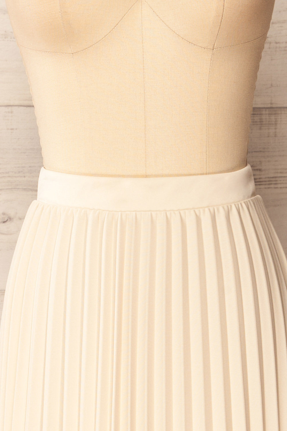 Vaduz Beige Pleated Maxi Skirt | La petite garçonne front close-up