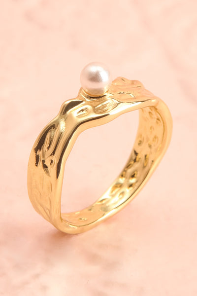 Vajra Gold Plated Ring w/ Pearl | La petite garçonne close-up
