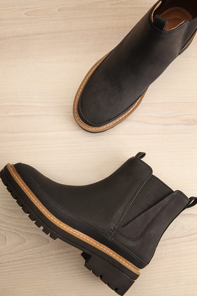 Valenttia Black Chelsea Faux-Leather Boots | La petite garçonne flat view