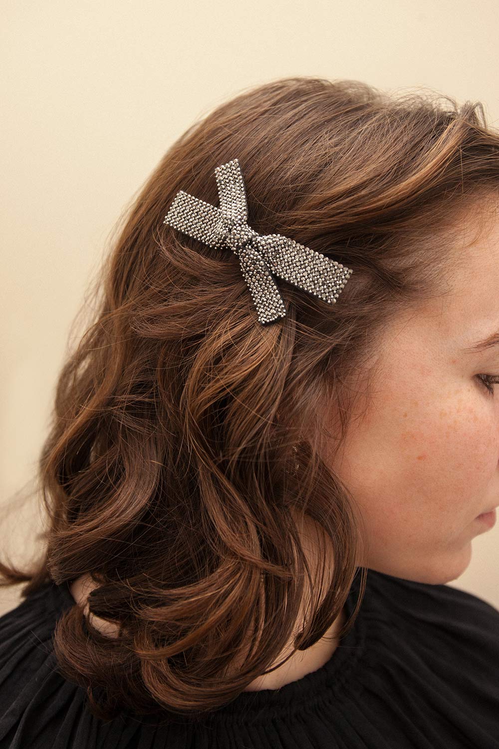 Valtamary Crystal Bow Hair Clip | Boutique 1861 view model