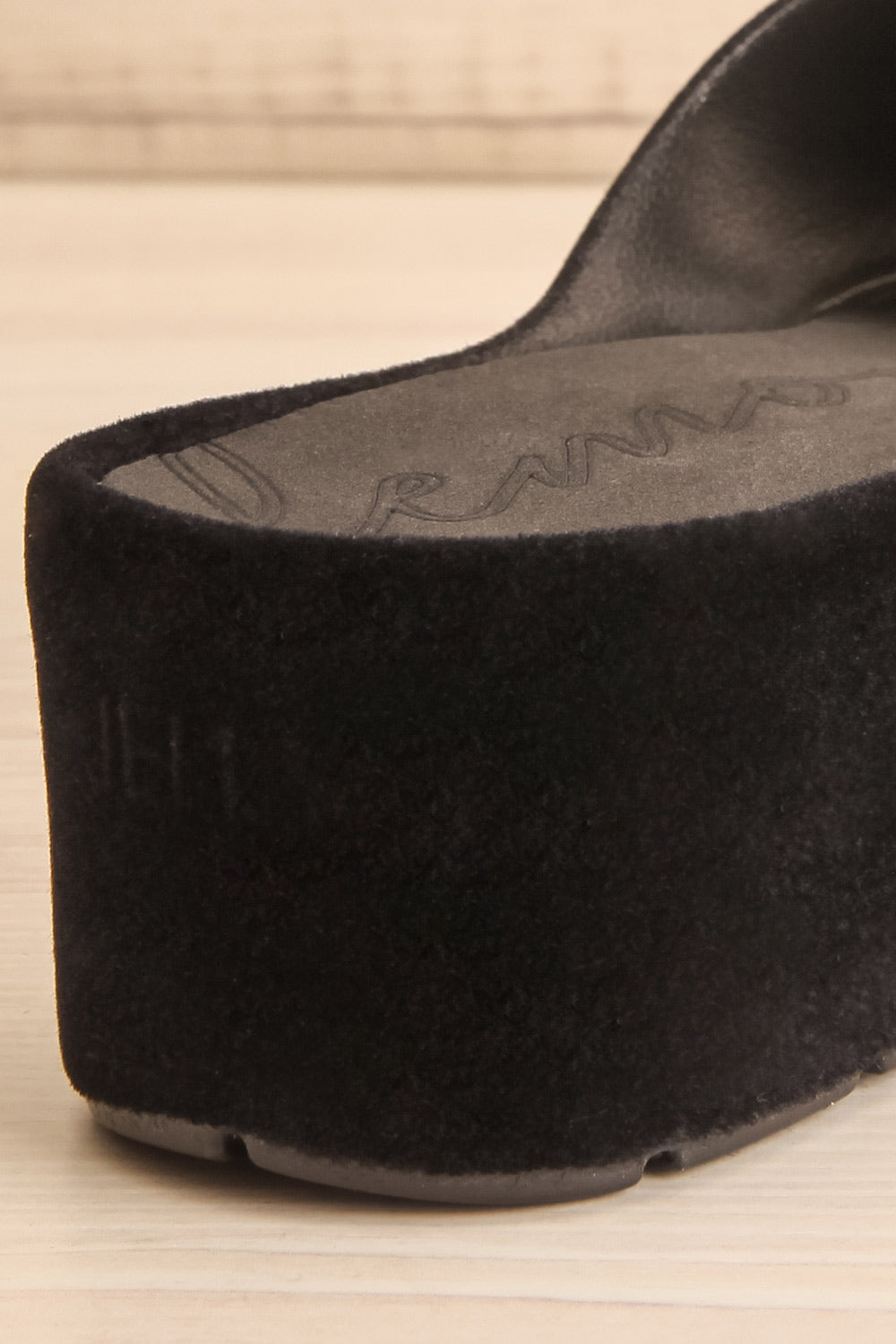 Velanie Black Velvet Platform Sandals | La petite garçonne back close-up