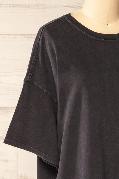 Viedma Black Oversized Faded Look T-Shirt | La petite garçonne side close-up